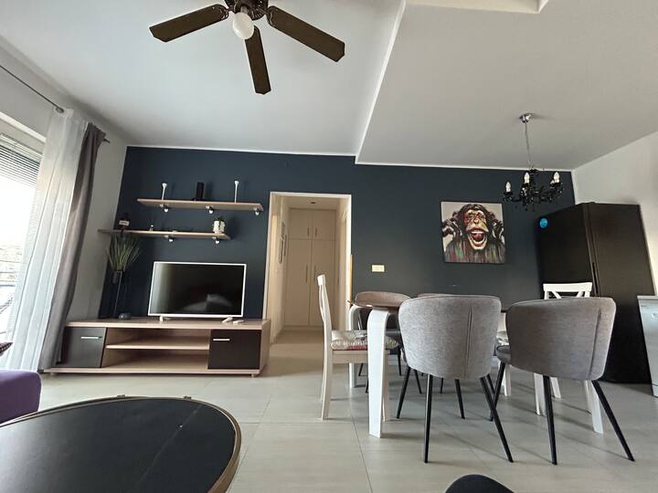 Stunning Sea View Apartment - Jezera