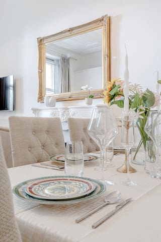 Royal&Spacious Hyde Park Residence gallery image 5