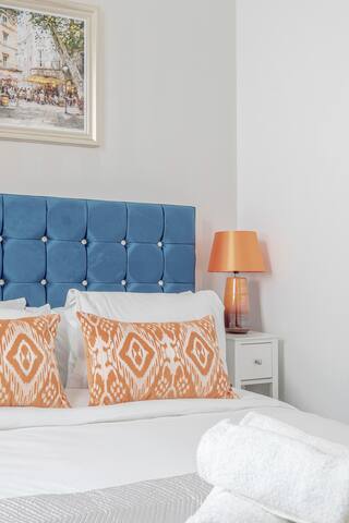 Royal&Spacious Hyde Park Residence gallery image 2