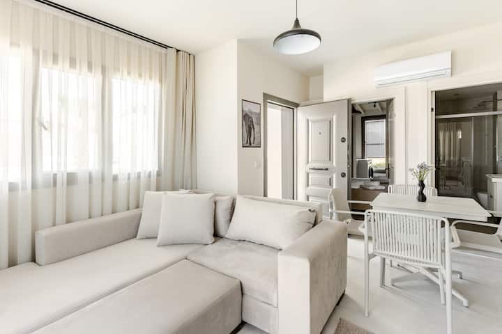Bahçe Katı 2+1 Daire - Alaçatı