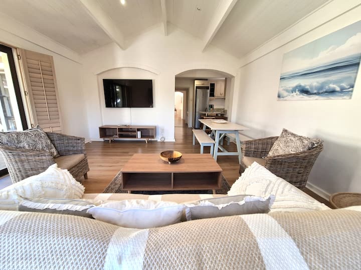 Ocean Mooring Garden Apartment | 4 Bedrooms | WiFi
