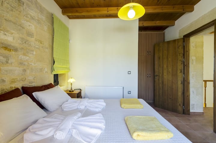 Bedroom 6 with Queen Bed and Ensuite Bathroom