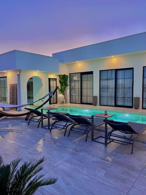 Sapanca Bali Villa 3 - Heated Pool.