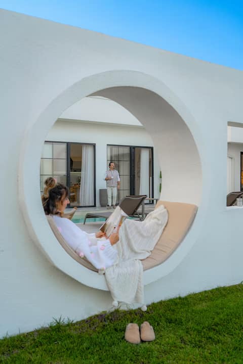 Sapanca Bali Villa 2 - Heated Pool.