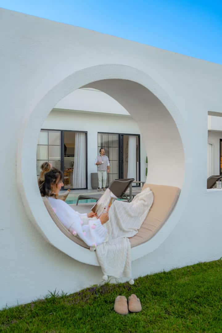 Sapanca Bali Villa 2 - Heated Pool.