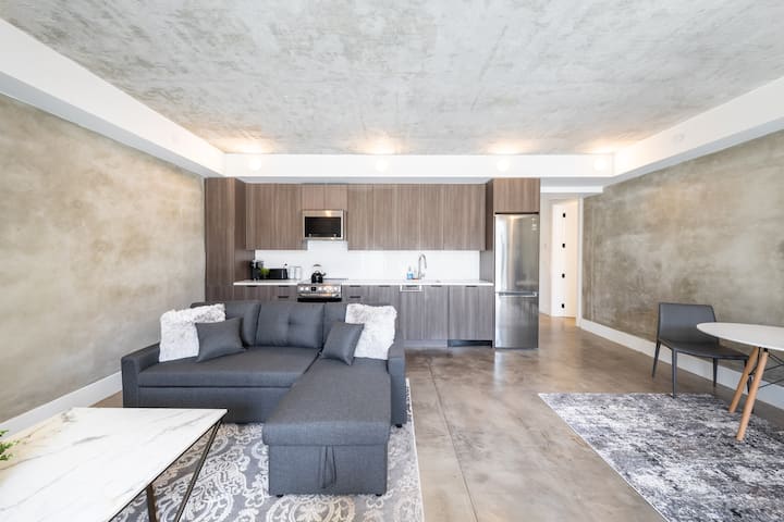 West Van Luxury Retreat | 2br 2ba Oceanview - Horseshoe Bay