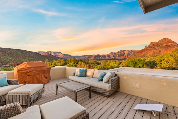 The Belvedere | Hot Tub, Sauna & Red Rock Views - Sedona, AZ