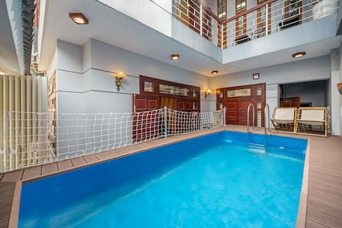 (Big Discount -20%) 6BR villa w pool - Han River