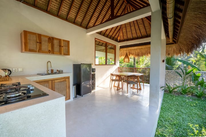One Bedroom Villa With Semi Infinity Pool At Ubud - Ubud
