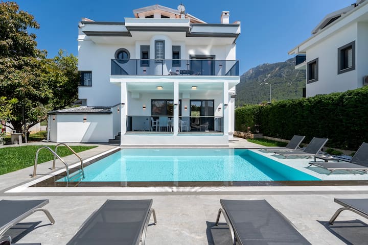 Villa Nerede managed Airbnb listing 2