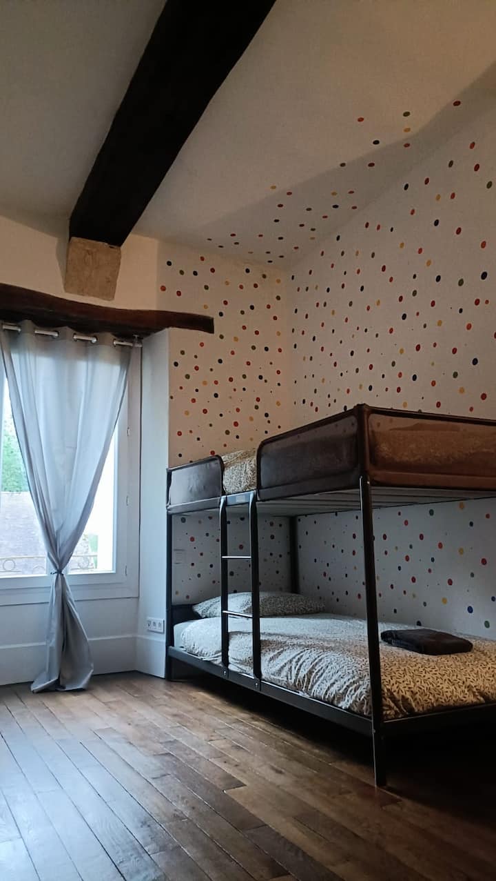 საძინებელი 1