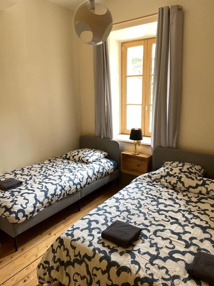 საძინებელი 4