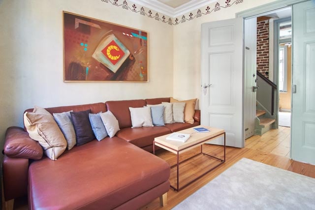Successful Airbnb property: 8-person historic townhouse in Neustadt