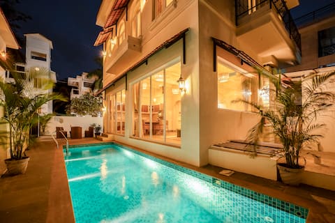 Staymaster White Castle 7BHK | Large Groups