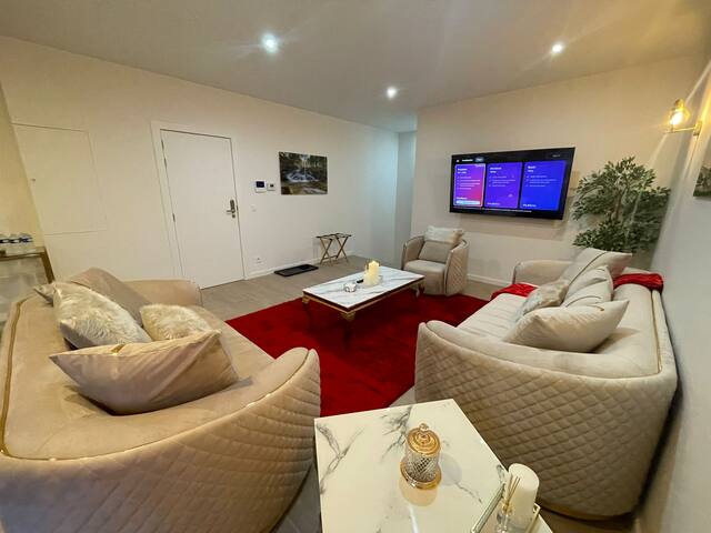 One Lux Stay 3BR 2Bath In Antwerp Central gallery image 4