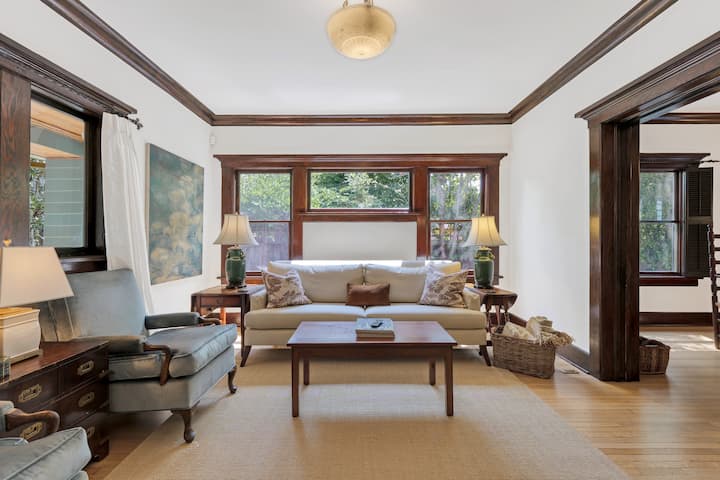 Craftsman Garden Retreat | Museums & Historic La - Los Angeles, CA