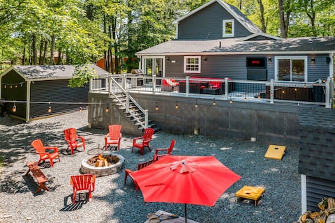 Cabin at WLE by Wallenpaupack w/Game Room& Hot Tub