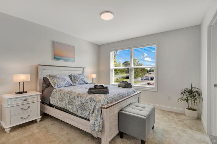 غرفة النوم 4 - سرير بحجم كوين مع حمام جاك وجيل في الجناح - الطابق الثاني