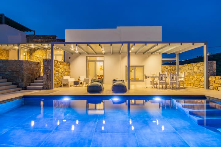 Mykonos Art Villa 3 bedrooms private pool