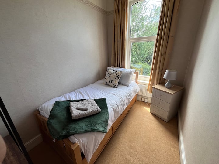 საძინებელი 4