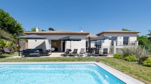 Exceptional House in Biot Pool, Sauna & Cinema