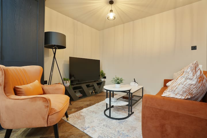 Modern 2br Flat • Free Parking • Central Sheffield - Sheffield, UK