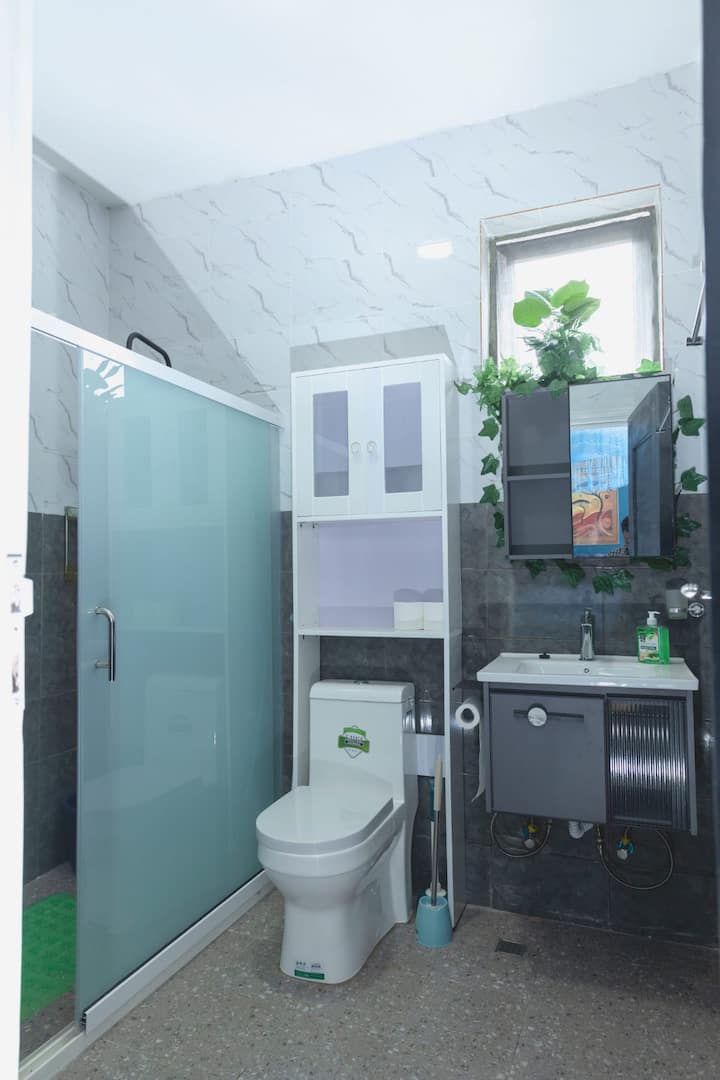 BBB NATION OASIS · 4BR Penthouse & Rooftop · Full bathroom 2