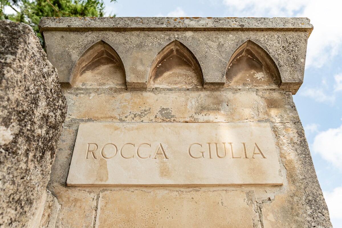 Rocca Giulia - Apt 2 — 40