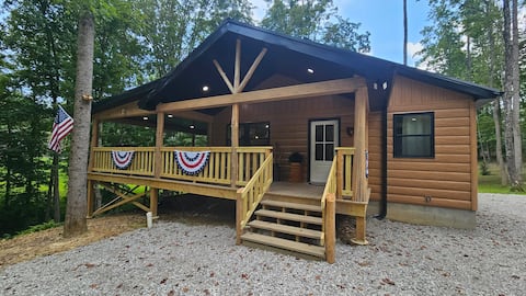 NEW CABIN-boat parking, 5 min to State Park & golf