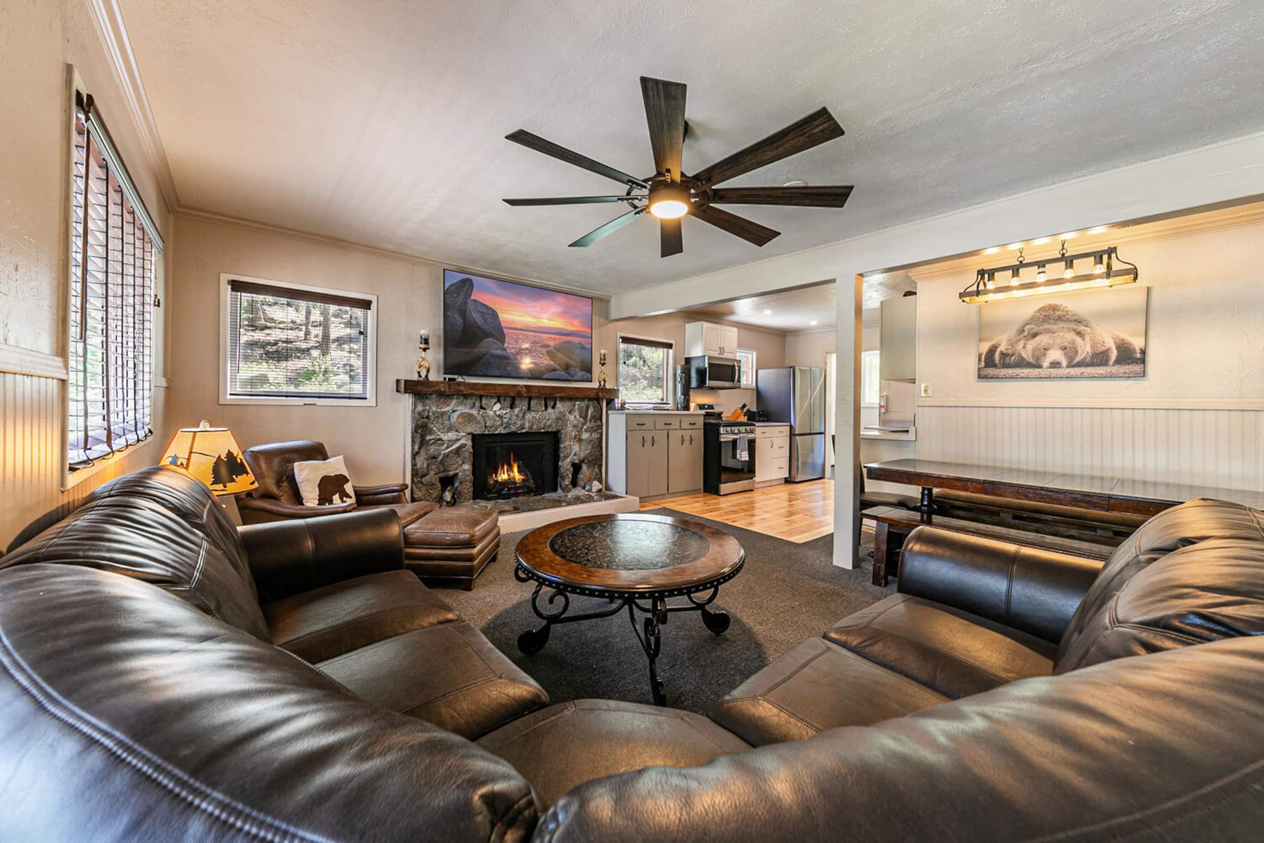 Cozy 5BR Cabin Steps from Donner Lake Beach - Photo 14