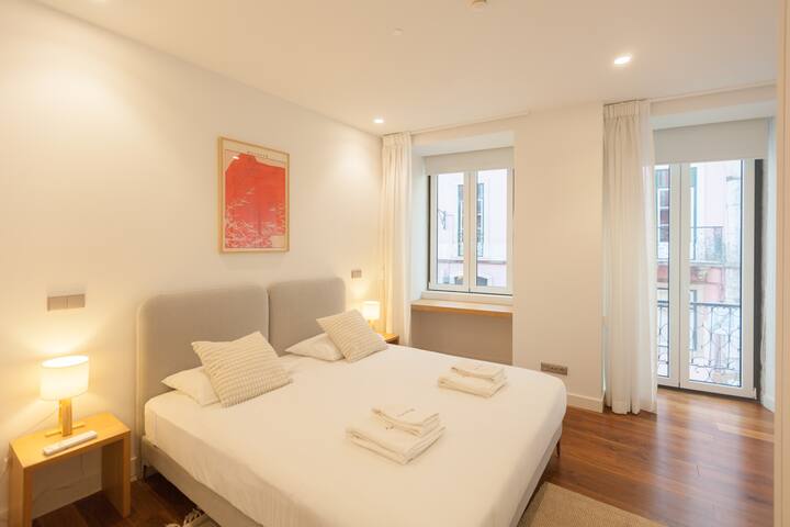 FLH Glória 70 Apartment I gallery image 2