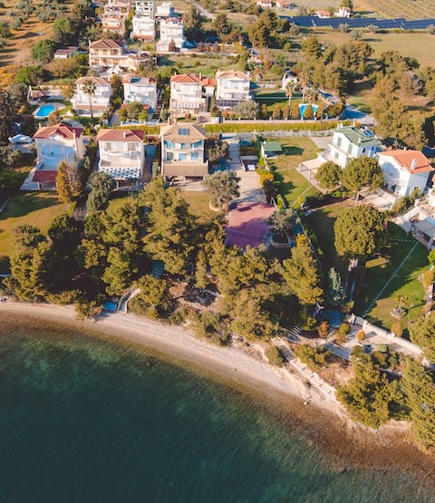 Sapphire Beach House Eretria