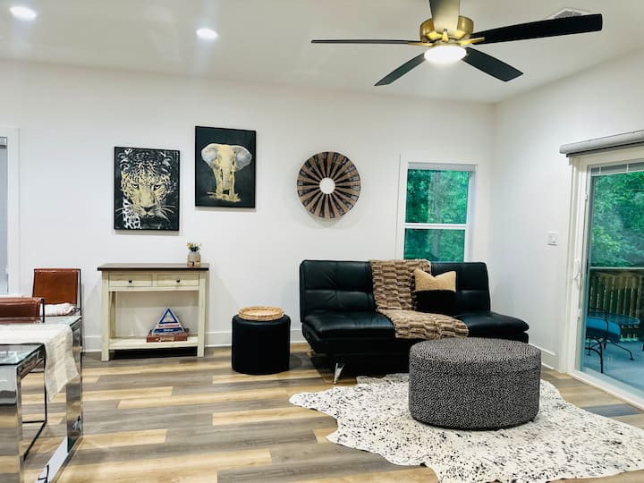 Delux Country Cabin - Pet Friendly - Hot Springs, AR