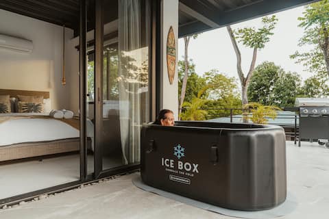 Fantastic location +Concierge+cold tub+pool