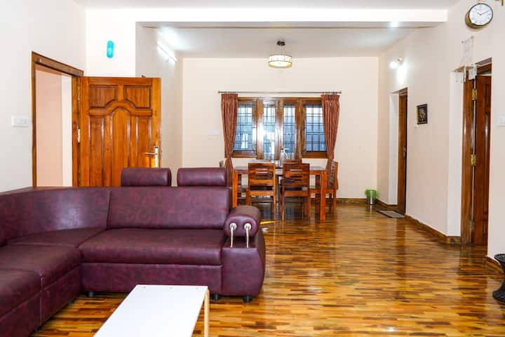 Rail Ridge Luxe Villa - Ooty