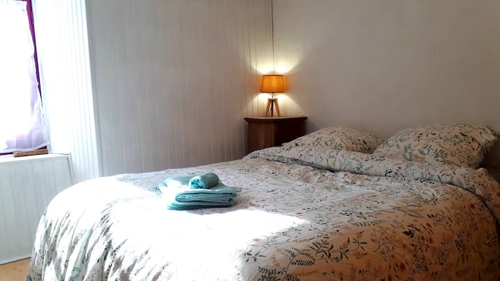 La pequeña habitación.