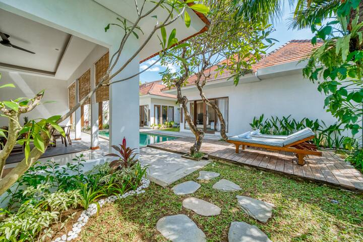 Zoe Villas Management managed Airbnb listing 2