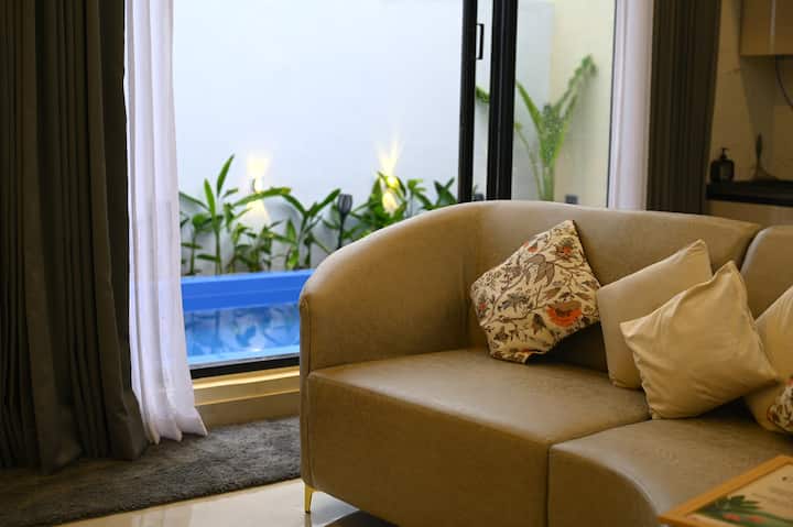 Corrib Pool Villa In Nandi Hills - 
