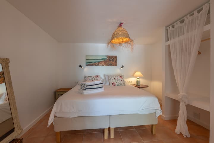 საძინებელი 4