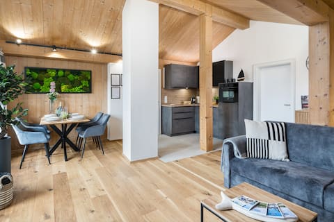 FENjOY: Holiday Apartment with balcony | A/C | BBQ