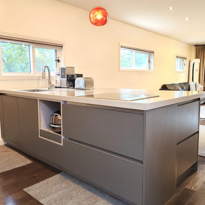Village Culturel Et Artistique De Jersey, Champ De Mandarines, 3e éTage, Chambre Privée, Confortable, Groupe Familial, 5 Lits, 3 Chambres, 2 Salles De Bain - Jeju