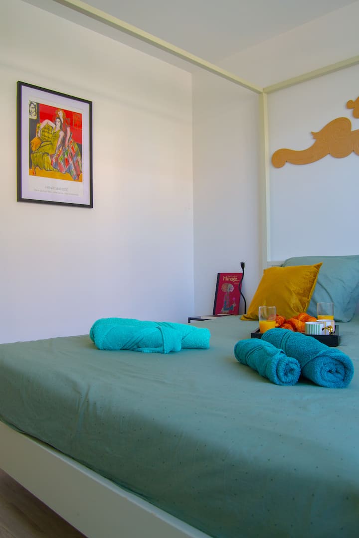 Ანრი მატისის Chambre des Demoiselles: კომფორტული ოთხადგილიანი საწოლი. 