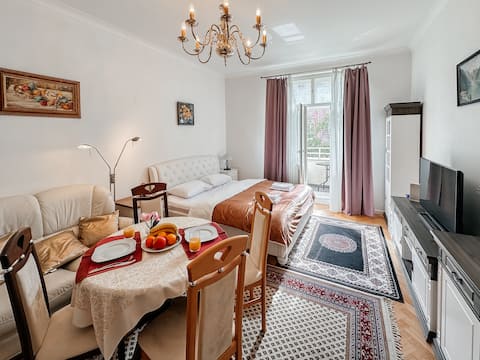 Friendly apartments in Prague +Balcony #403