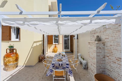 Otranto Silver Home - Downtown House with Garden