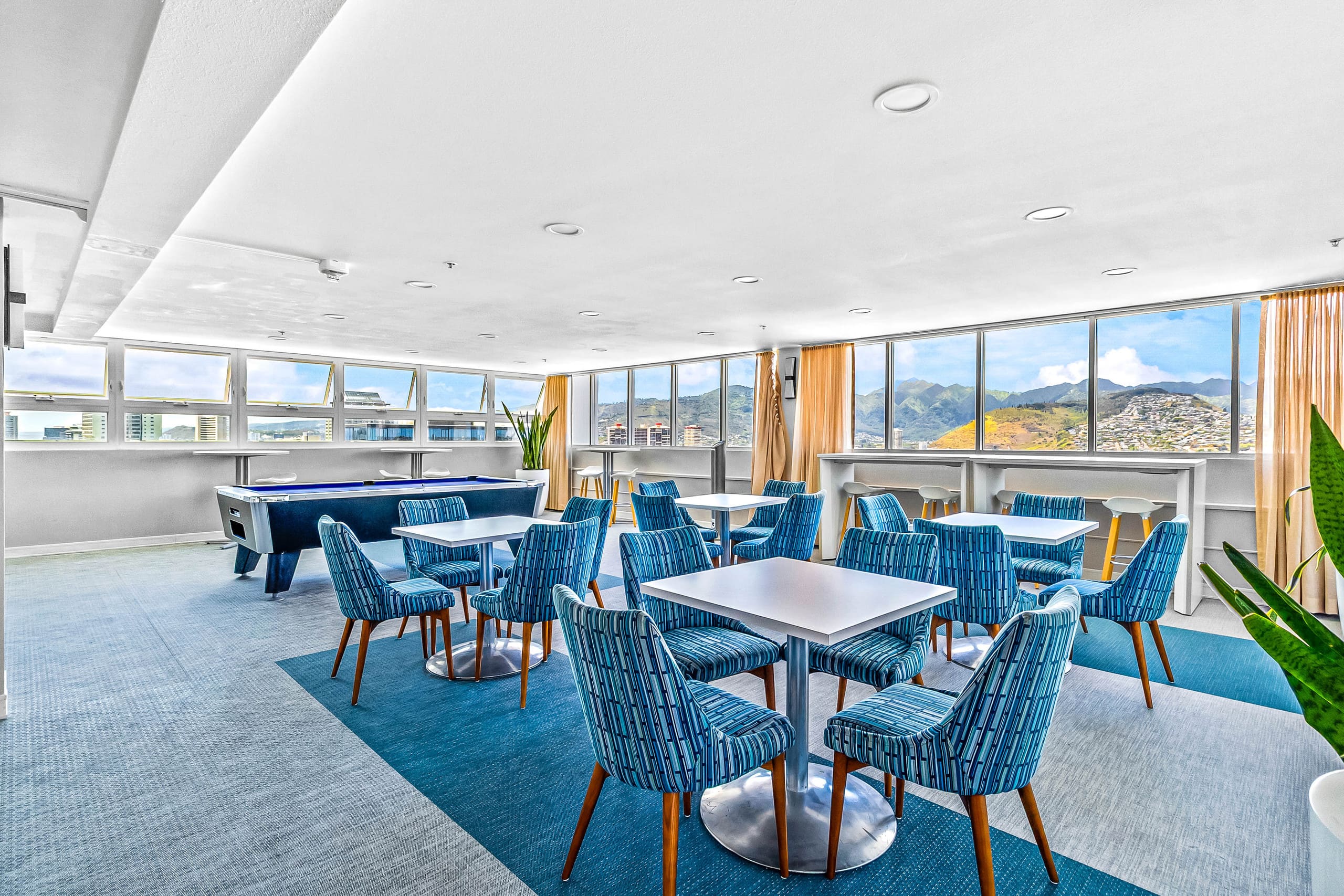 NEW Remodeled • 3 Min Walk to Beach • Rooftop Pool - Image 65