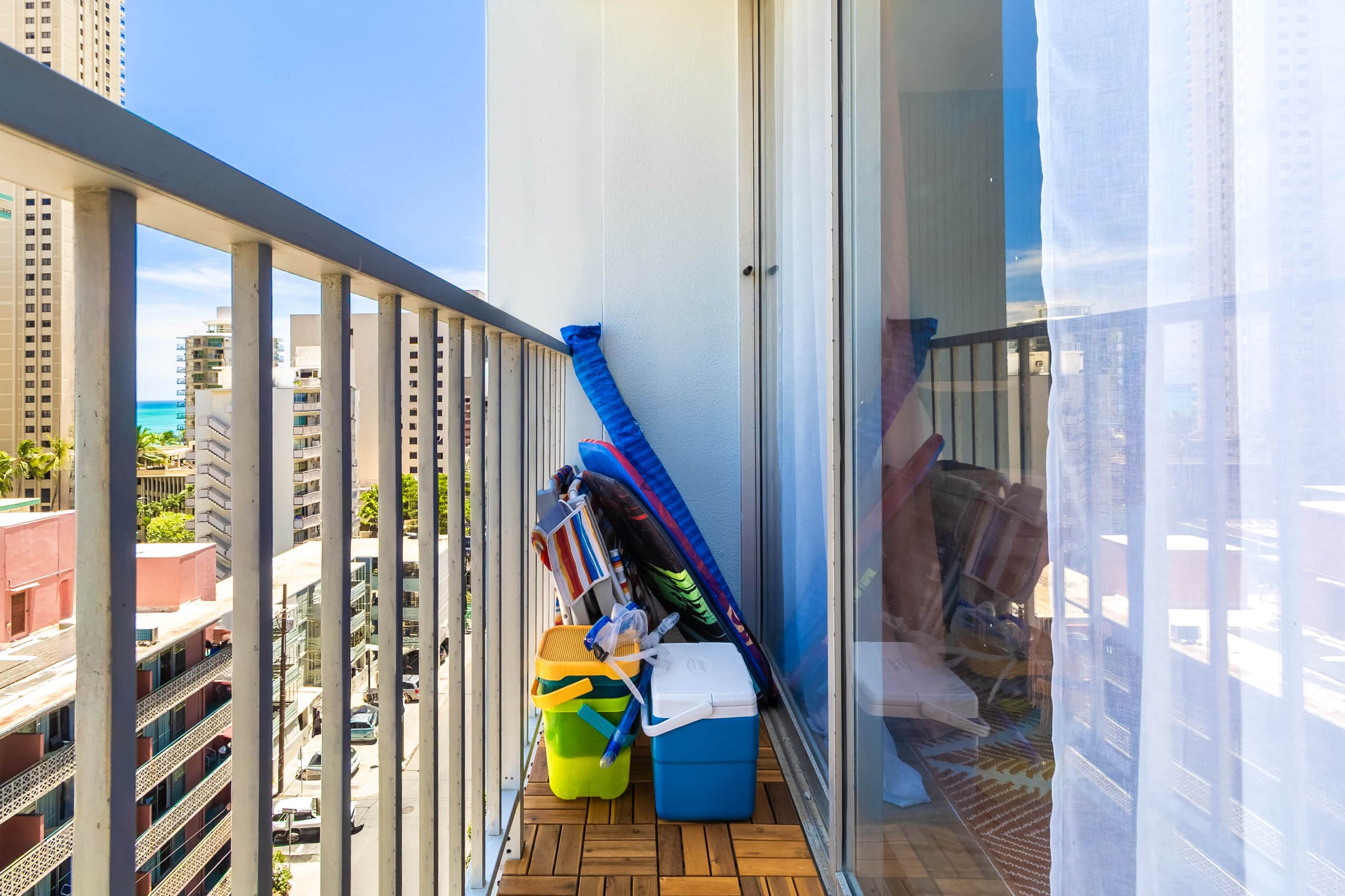 NEW Remodeled • 3 Min Walk to Beach • Rooftop Pool - Image 44