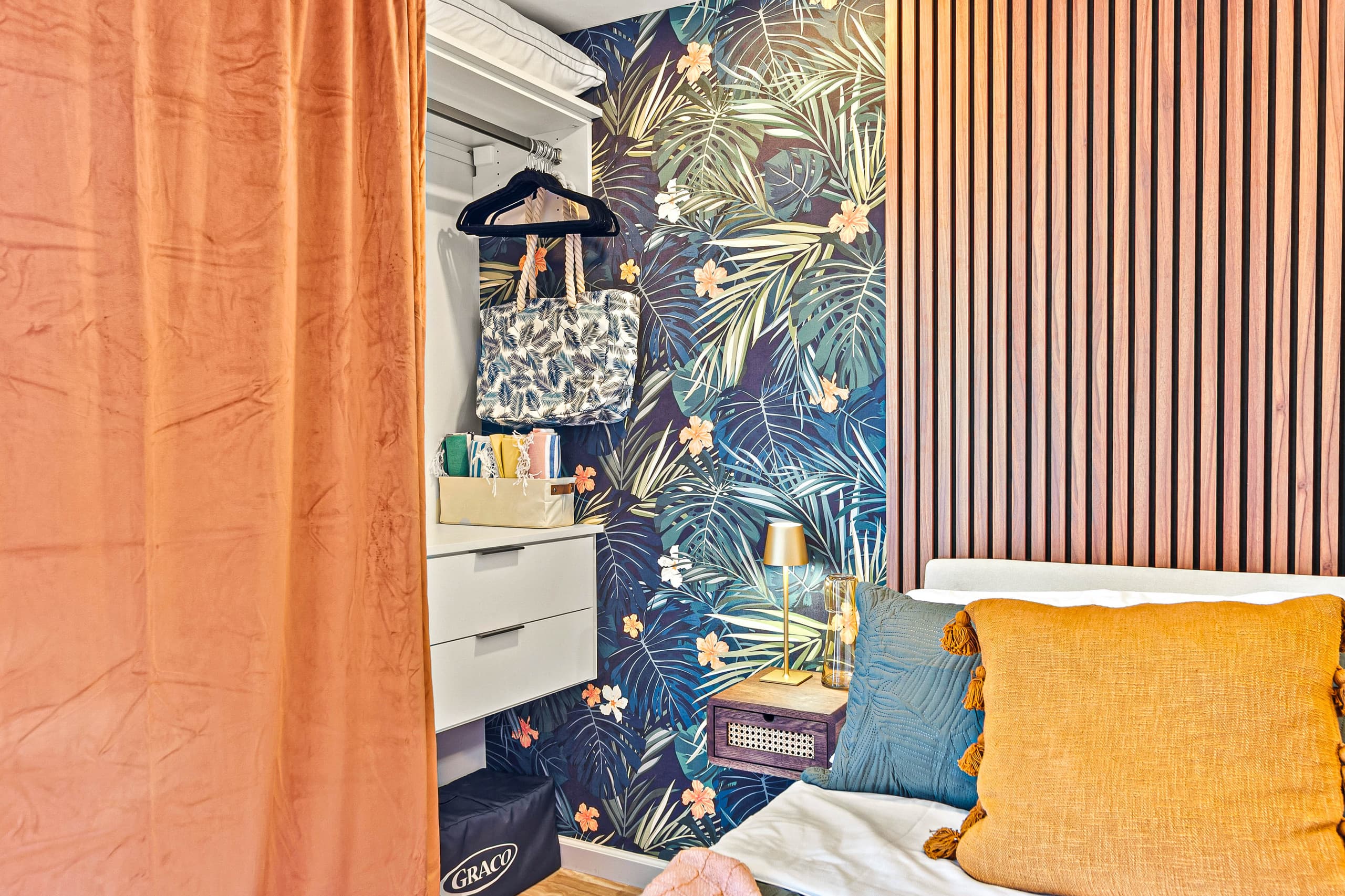 NEW Remodeled • 3 Min Walk to Beach • Rooftop Pool - Image 30
