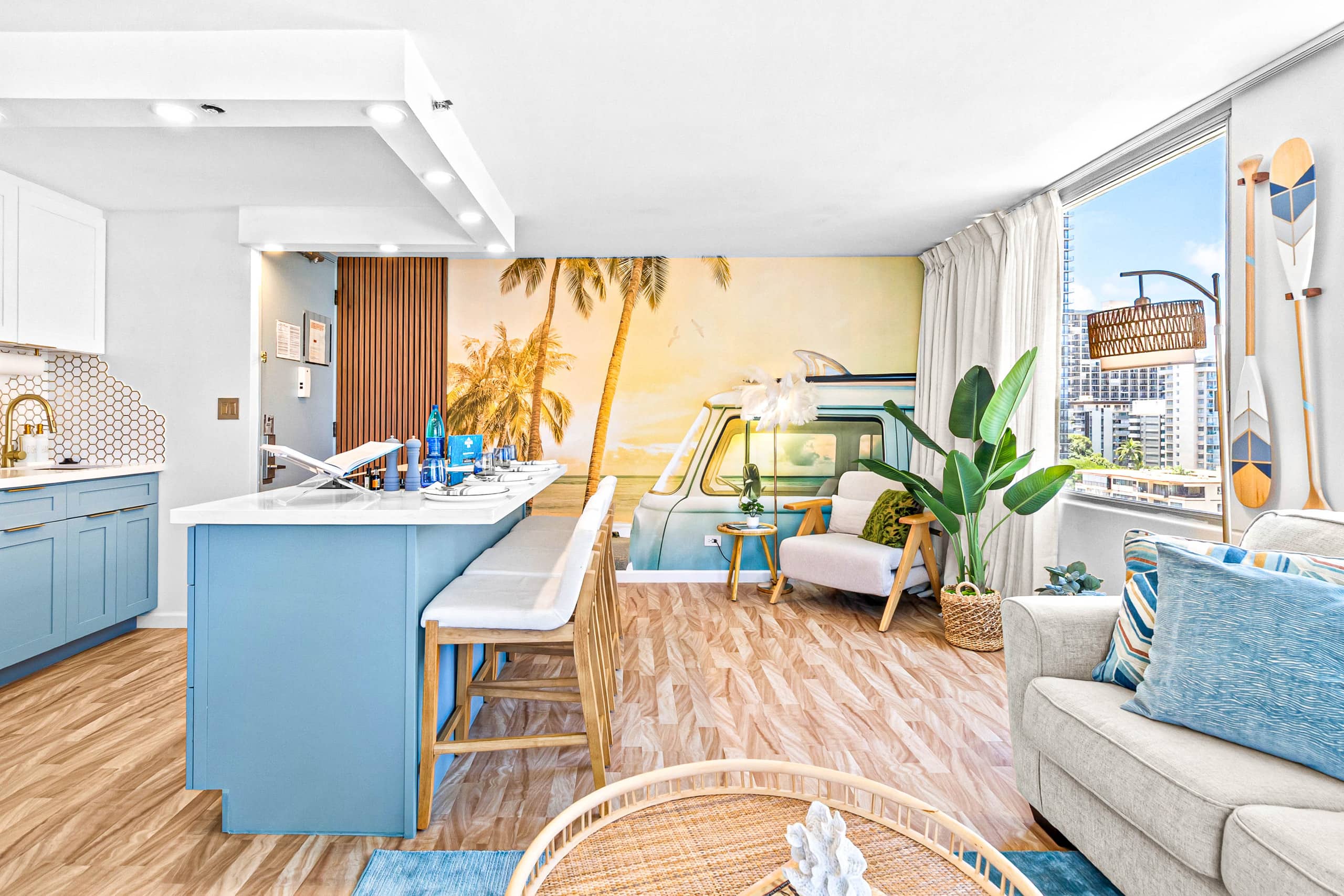 NEW Remodeled • 3 Min Walk to Beach • Rooftop Pool - Image 5