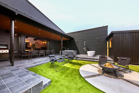 Rental villa with sauna!/2 mins walk to Lake Biwa/BBQ available/Maximum 11 guests/Shiga Takashima