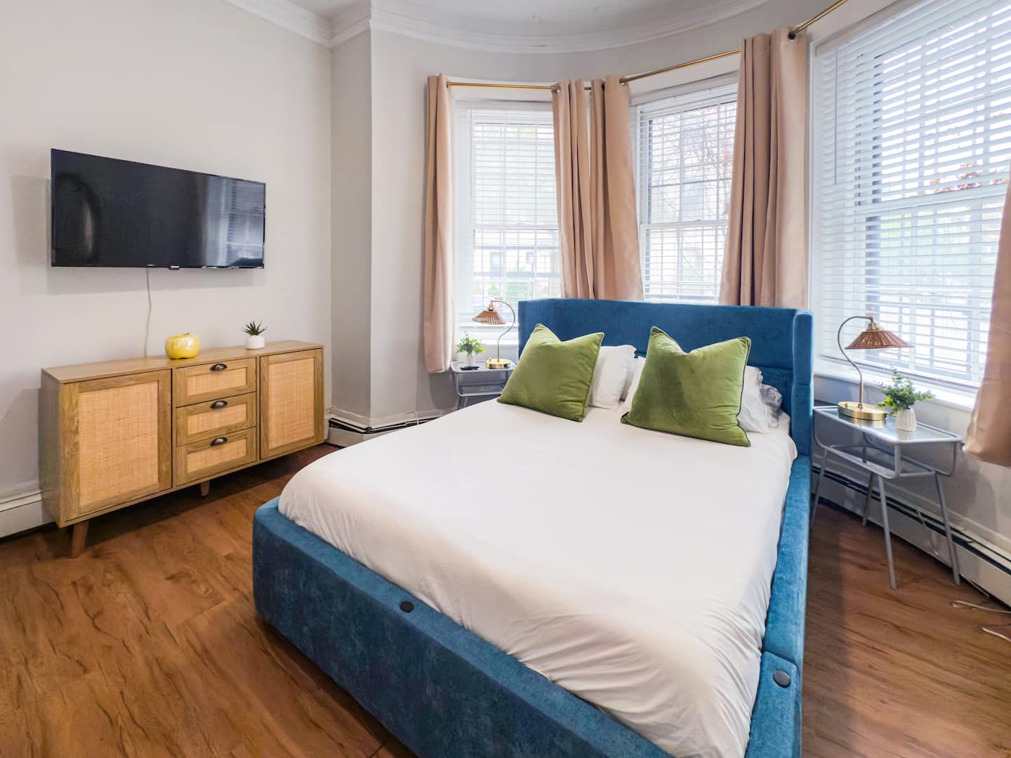 Boston, MA Vacation Rentals and Airbnb | cozycozy